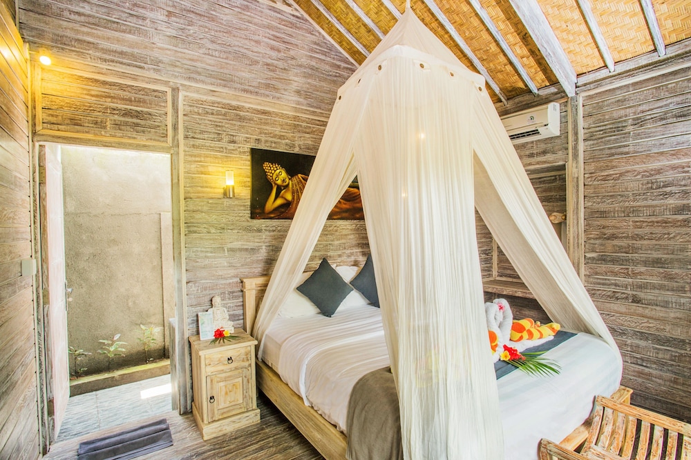 The Syron Huts Lembongan 23/45