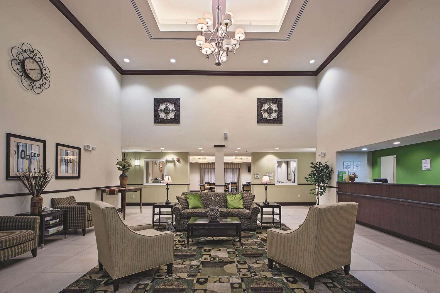 La Quinta Inn & Suites by Wyndham Lancaster 11/15