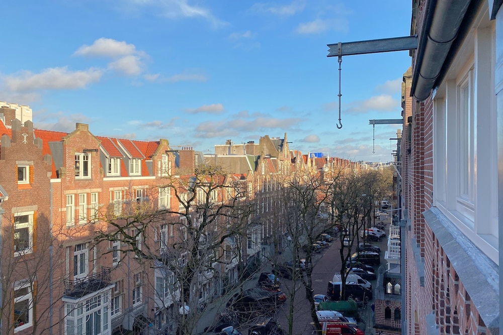Hotel Van Gogh 44/54