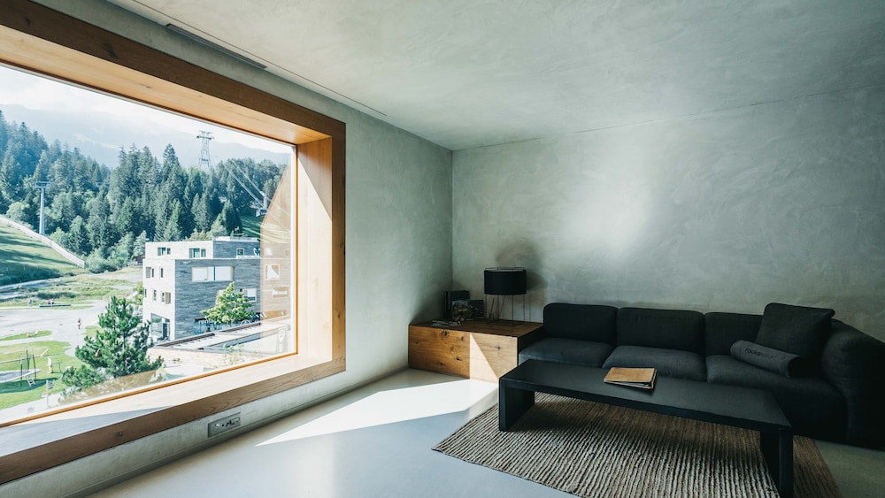 ROCKSRESORT 42/58