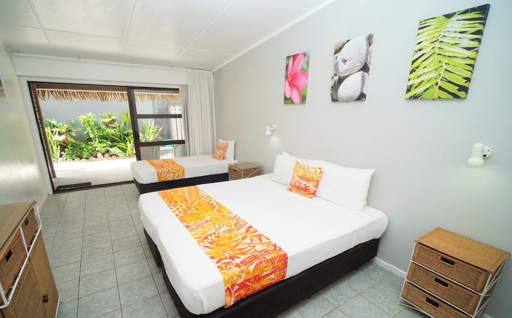 CLUB RARO RESORT 11/75