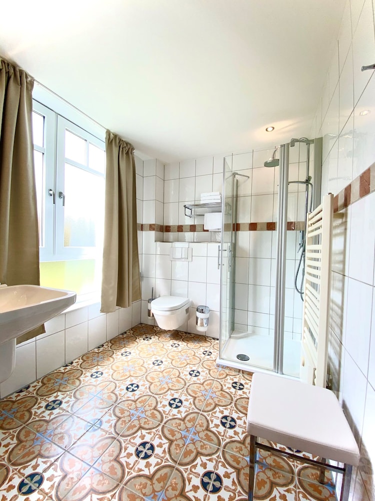 Parkhotel Bielefeld 23/43