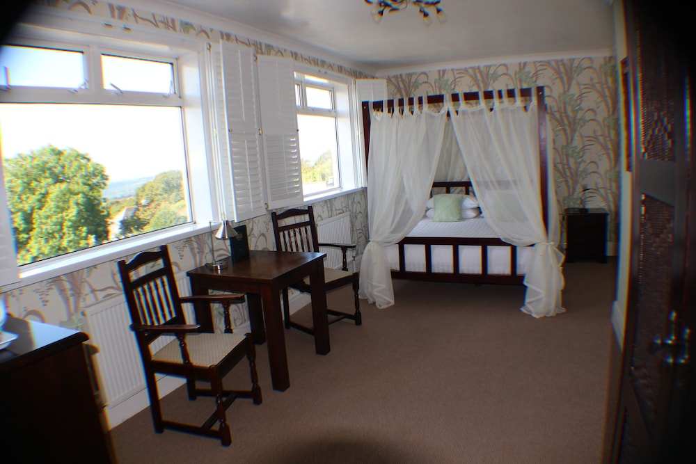 The Moorland Hotel 35/50