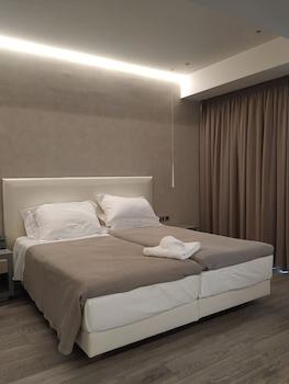 DELUXE, TWIN BEDS, ACCESSIBLE