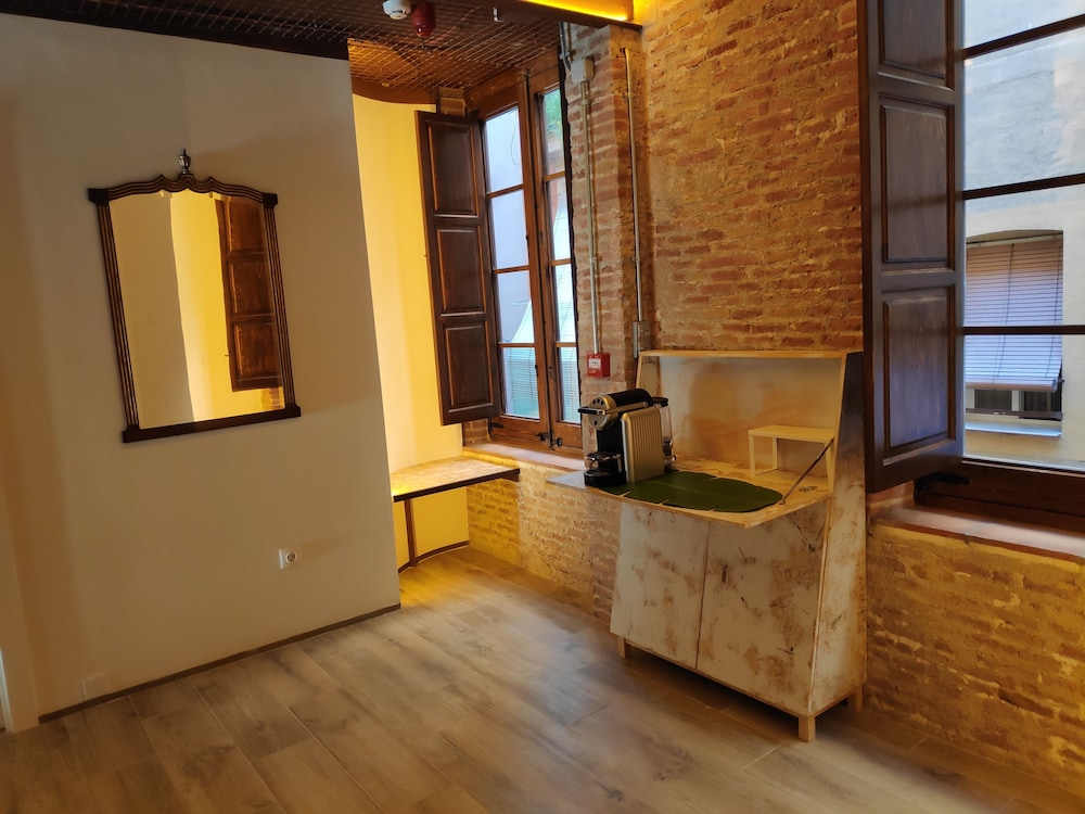 Amfores Boutique Guest House 46/65