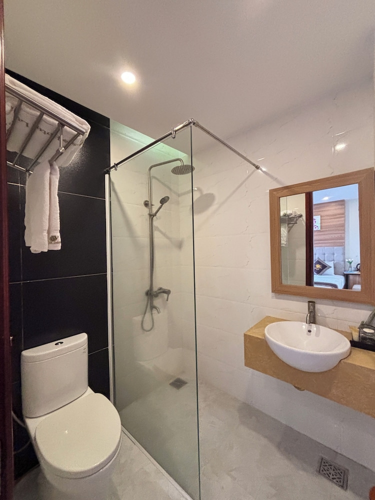 Sen Vang Luxury Hotel 45/50