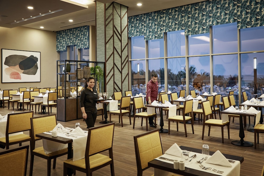 Riu Dubai 48/63