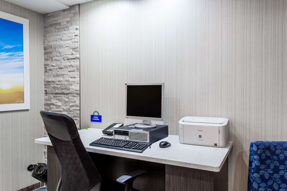 Days Inn by Wyndham Wilmington Brandywine 29/33