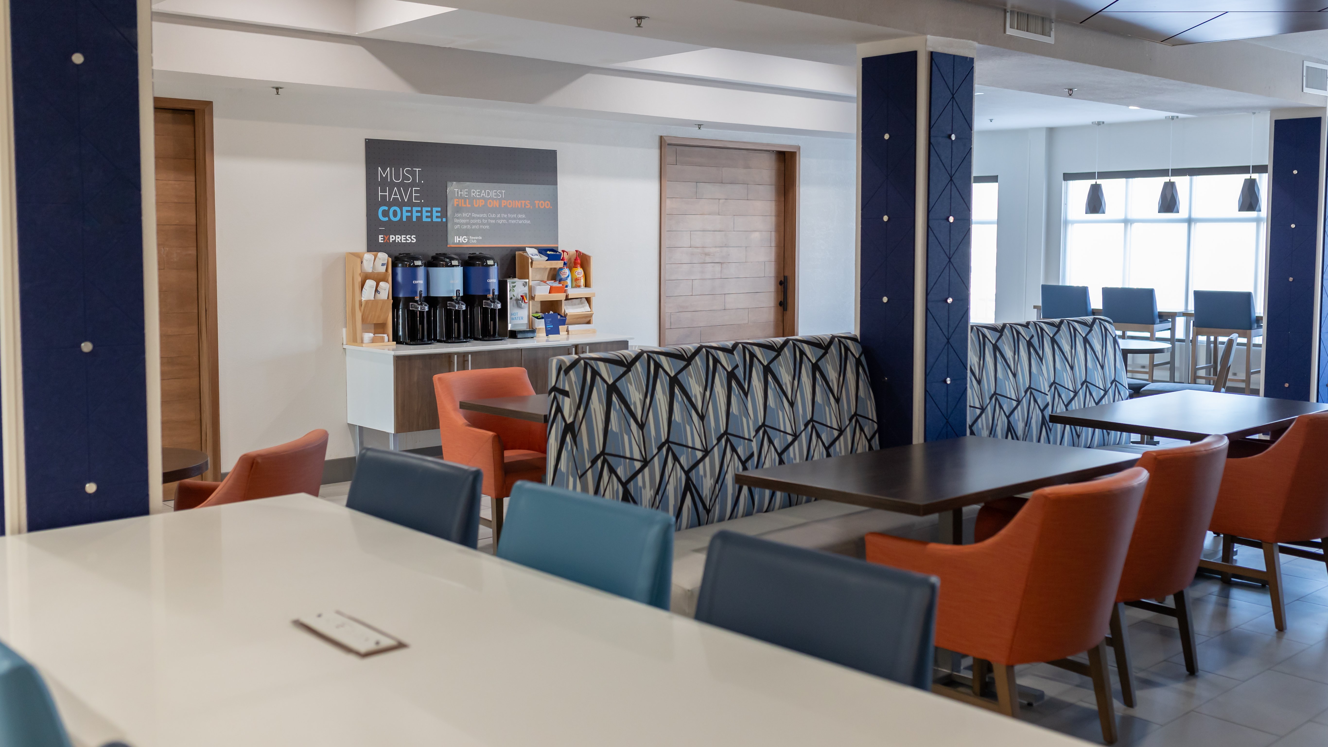 Holiday Inn Express Hotel Suites Mountain Home 42/58