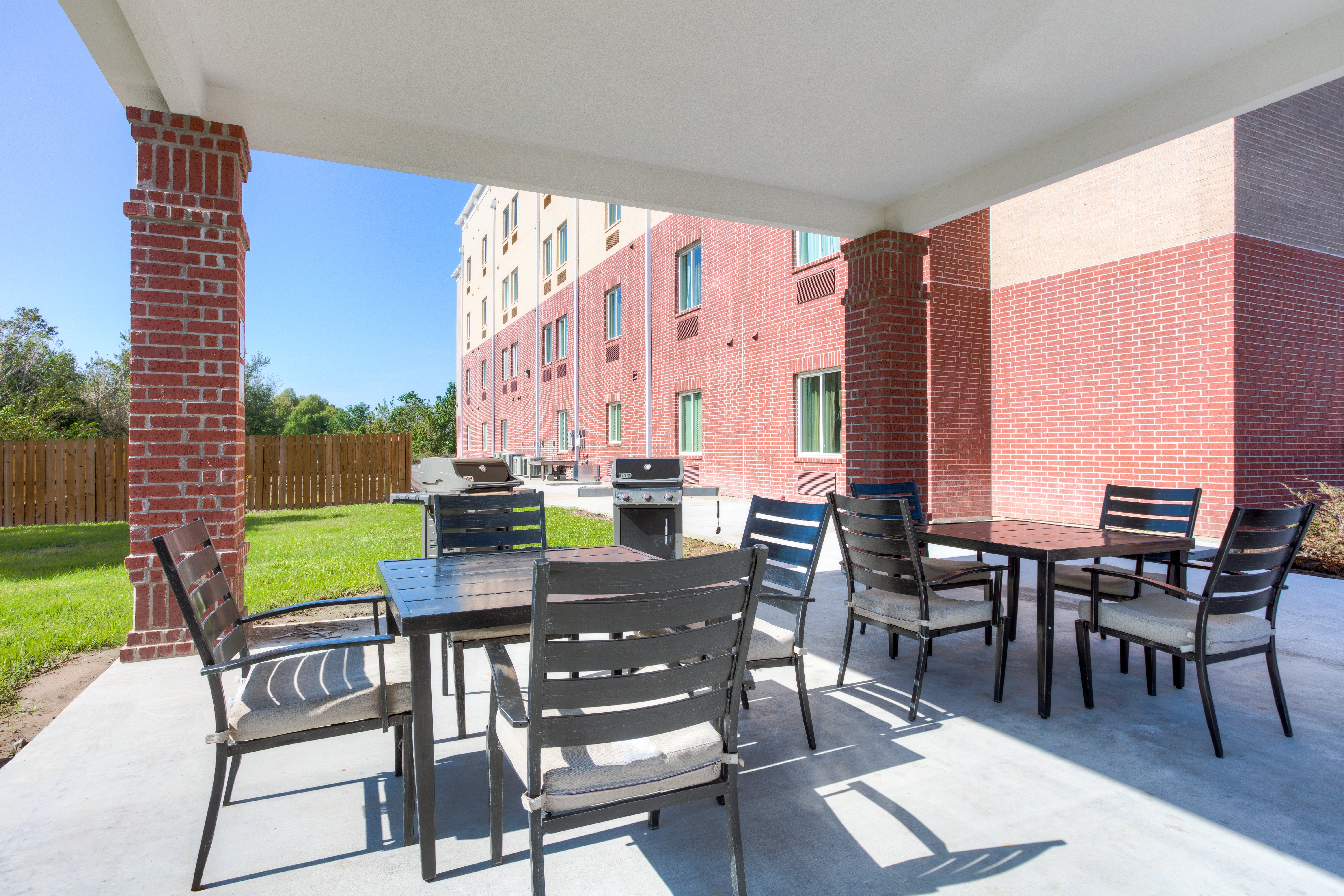 Candlewood Suites Cut Off 36/43