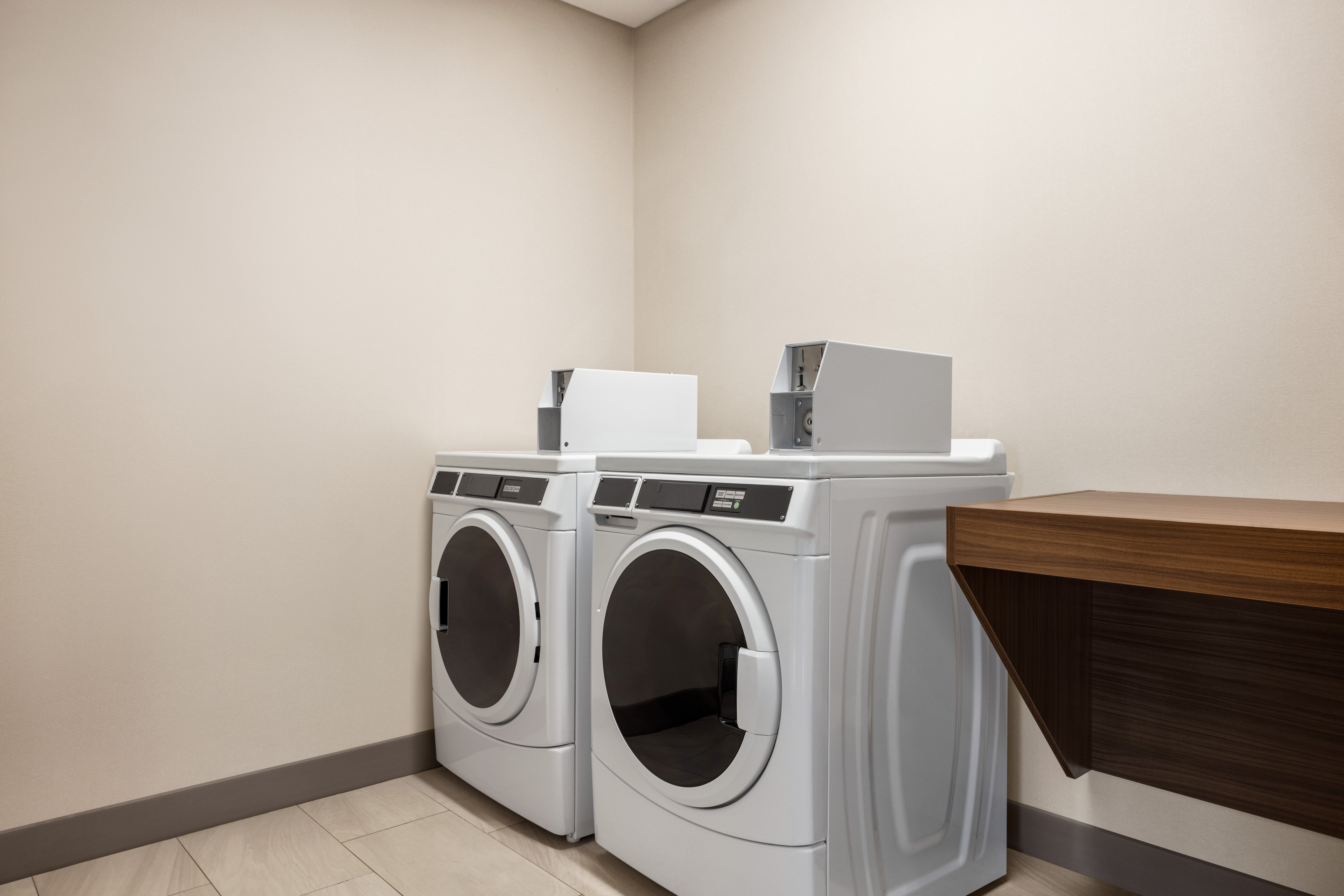 Holiday Inn Express STRATHROY 31/64