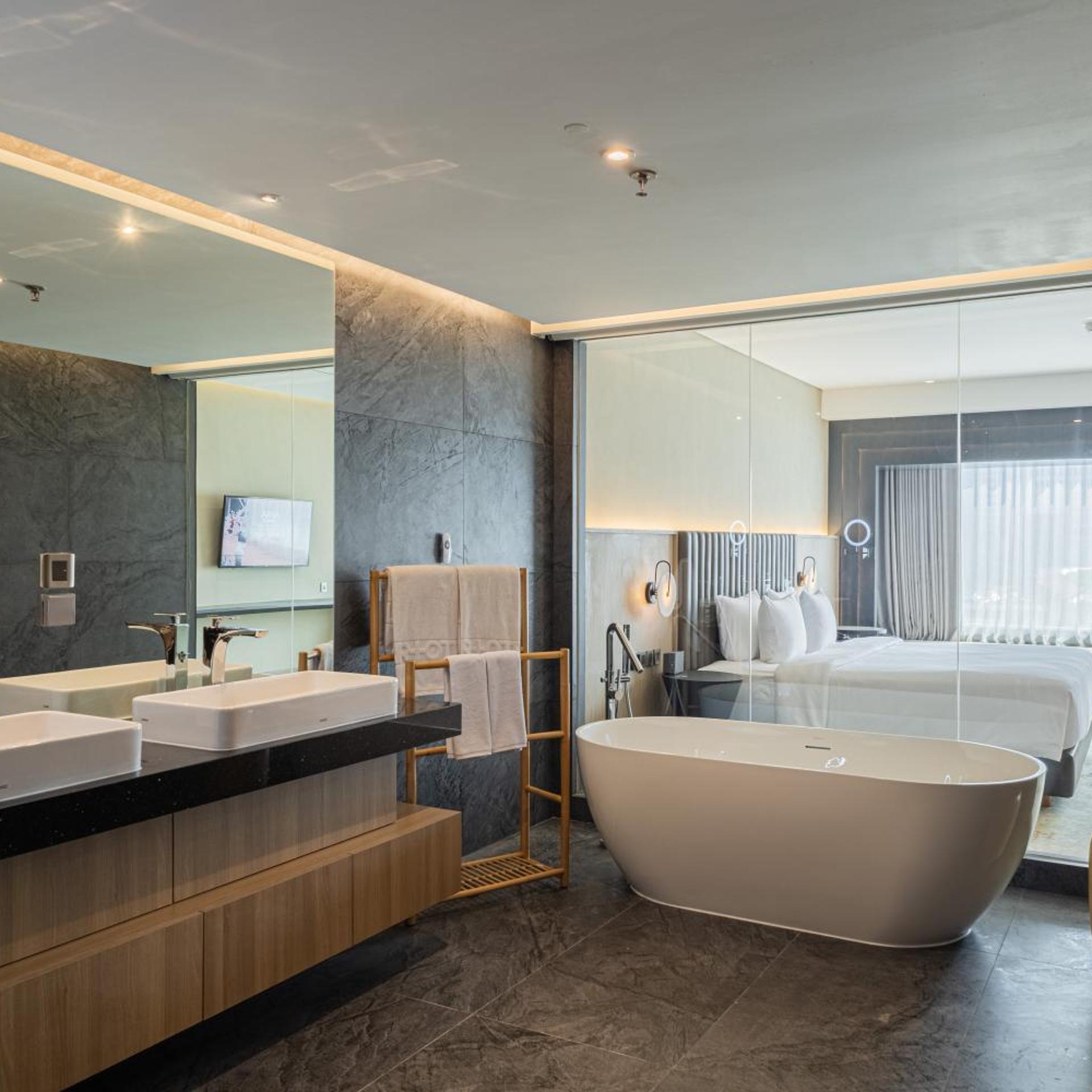 Premium, Suite, Sofa, ARTOTEL Suites Mangkuluhur 5/6