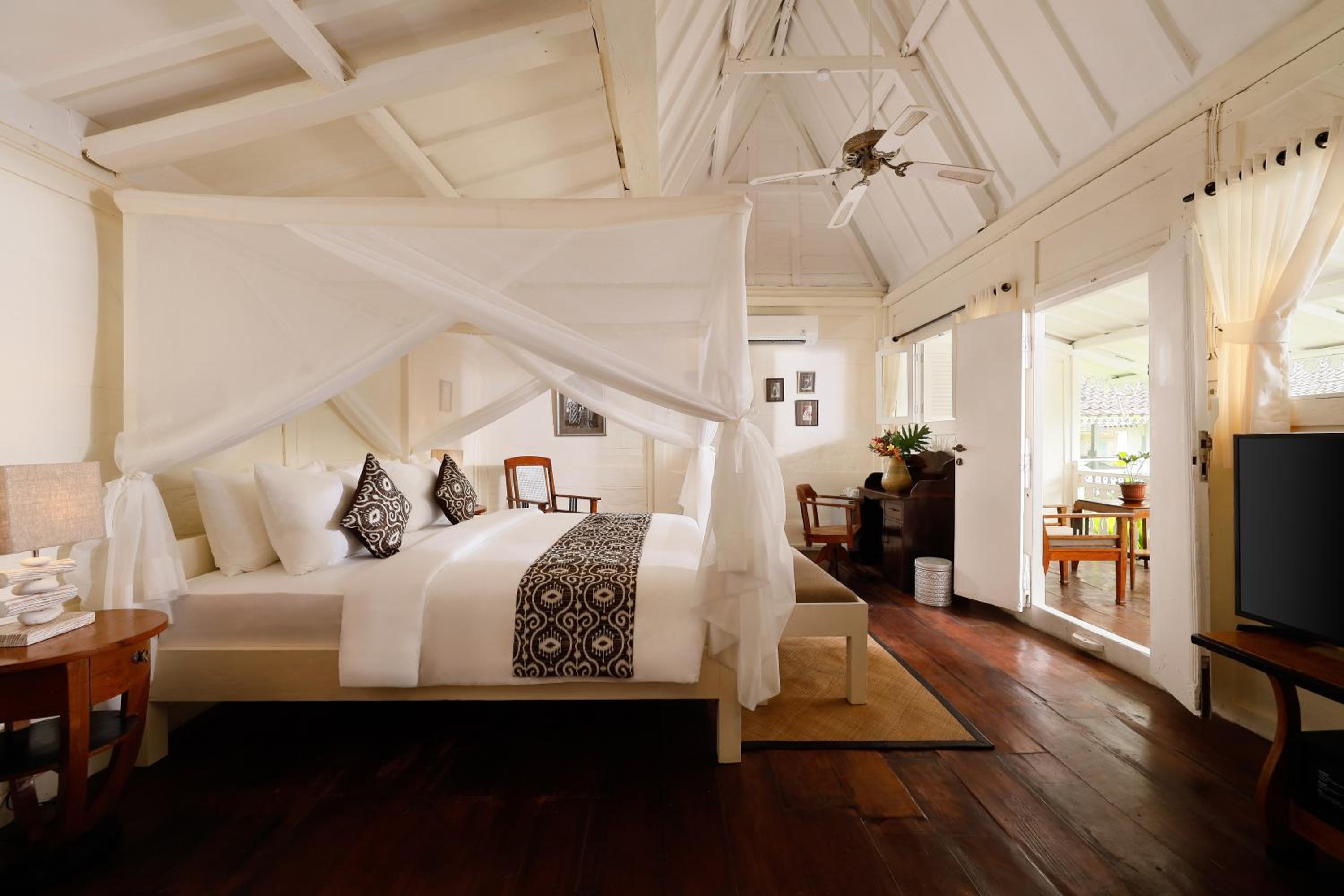 Cottage, Suite