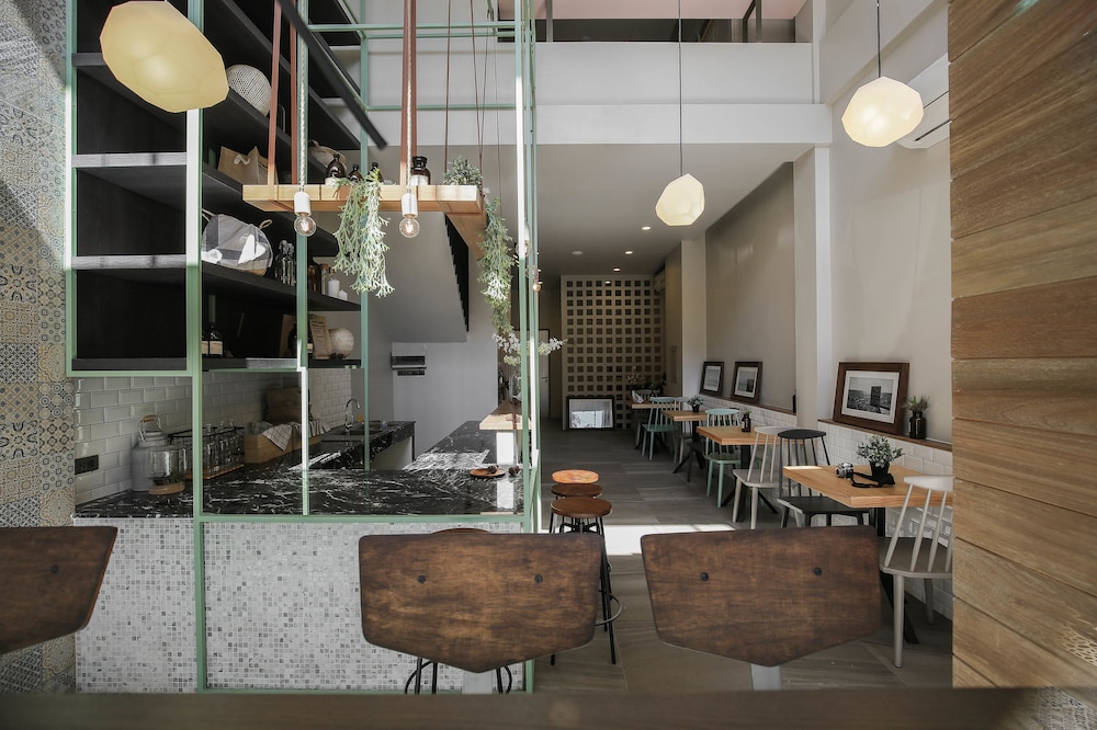 Sugar Ohana Poshtel 48/67