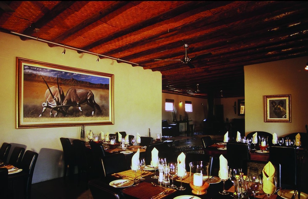 Intu Africa-Zebra Kalahari Lodge 34/52