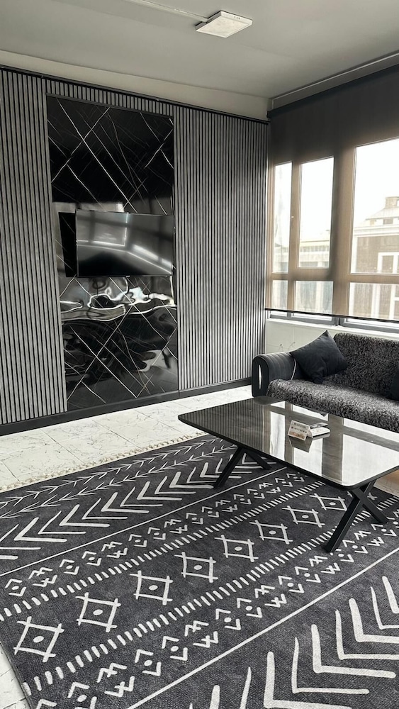 Heraldic Room Hotel 28/50