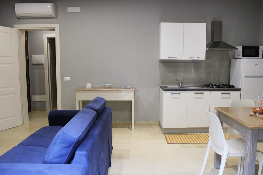 ZIBIBBO SUITES & ROOMS 51/76