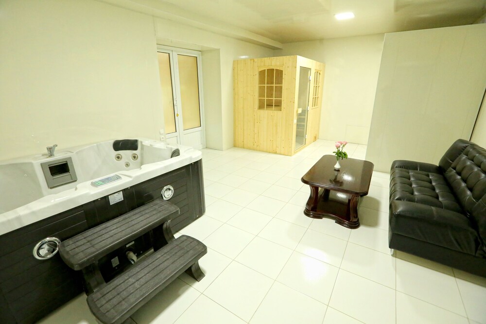 Khan Hotel Bukhara Old Town 37/81