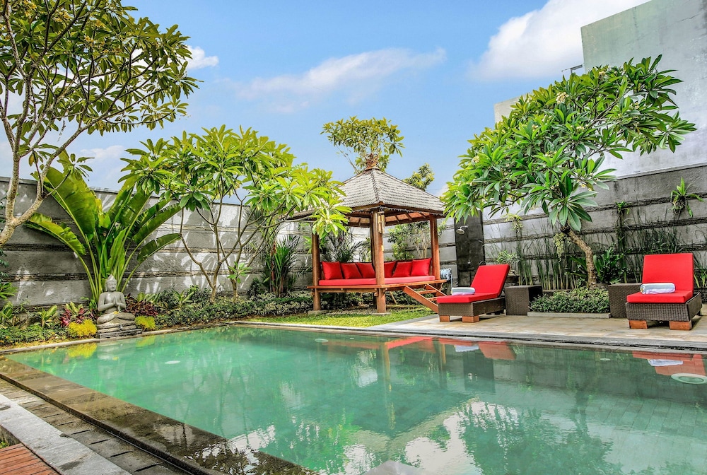 Villa Cascade 2/21