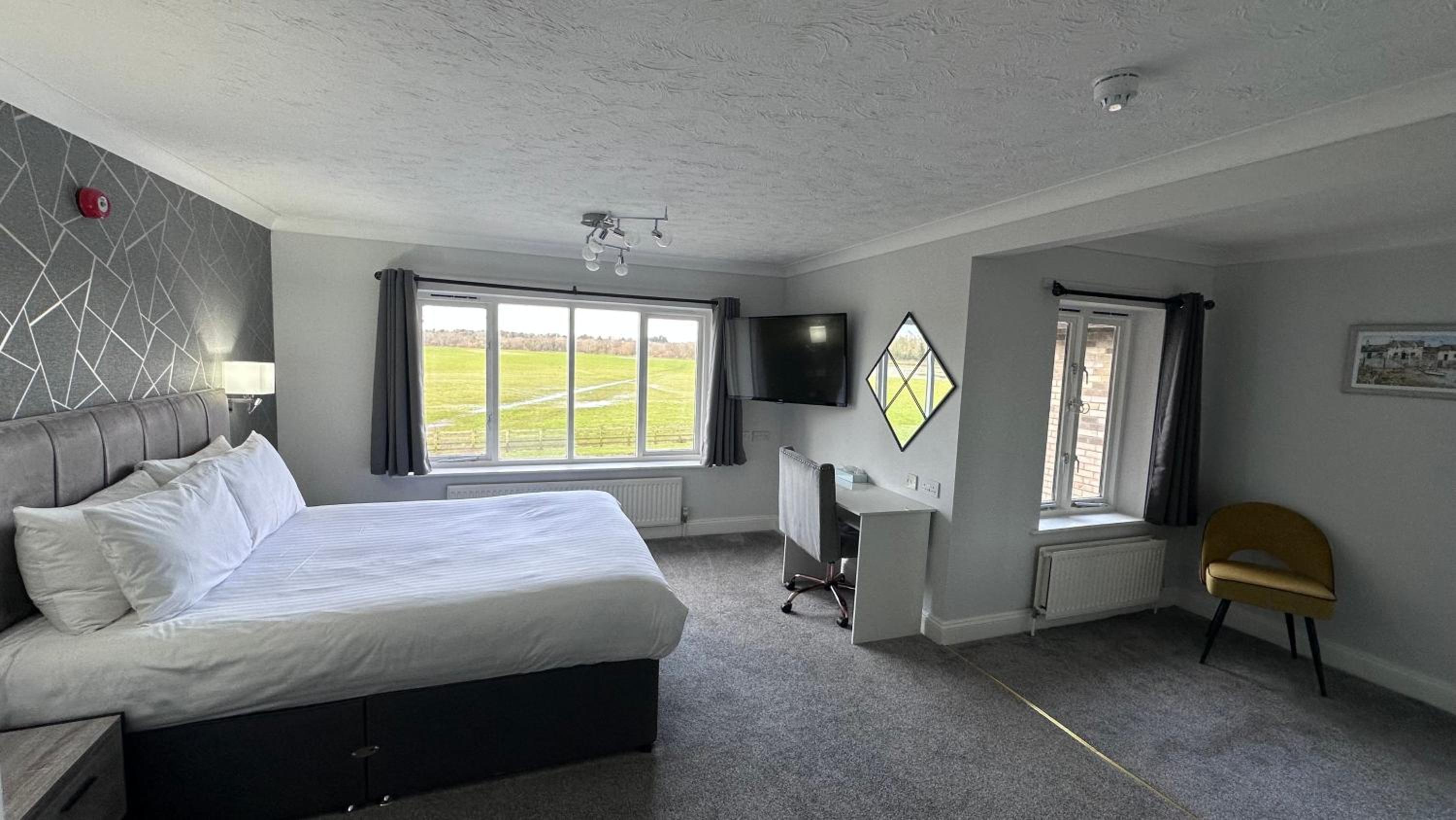 Dolphin Hotel Cambridge 10/50