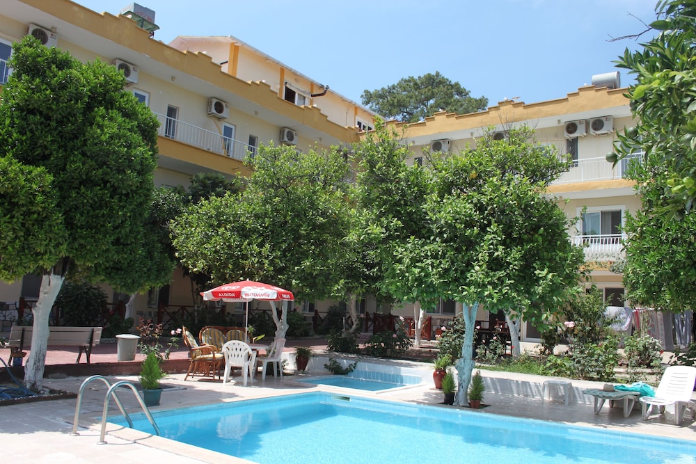 Unal Boutique Hotel 34/40