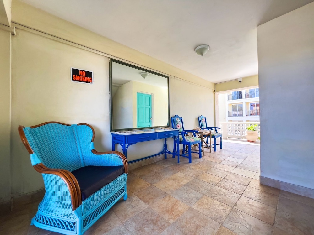 MELROSE BEACH APARTMENT 26/50
