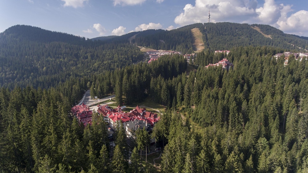 Green Life Family Apartments Pamporovo 60/62