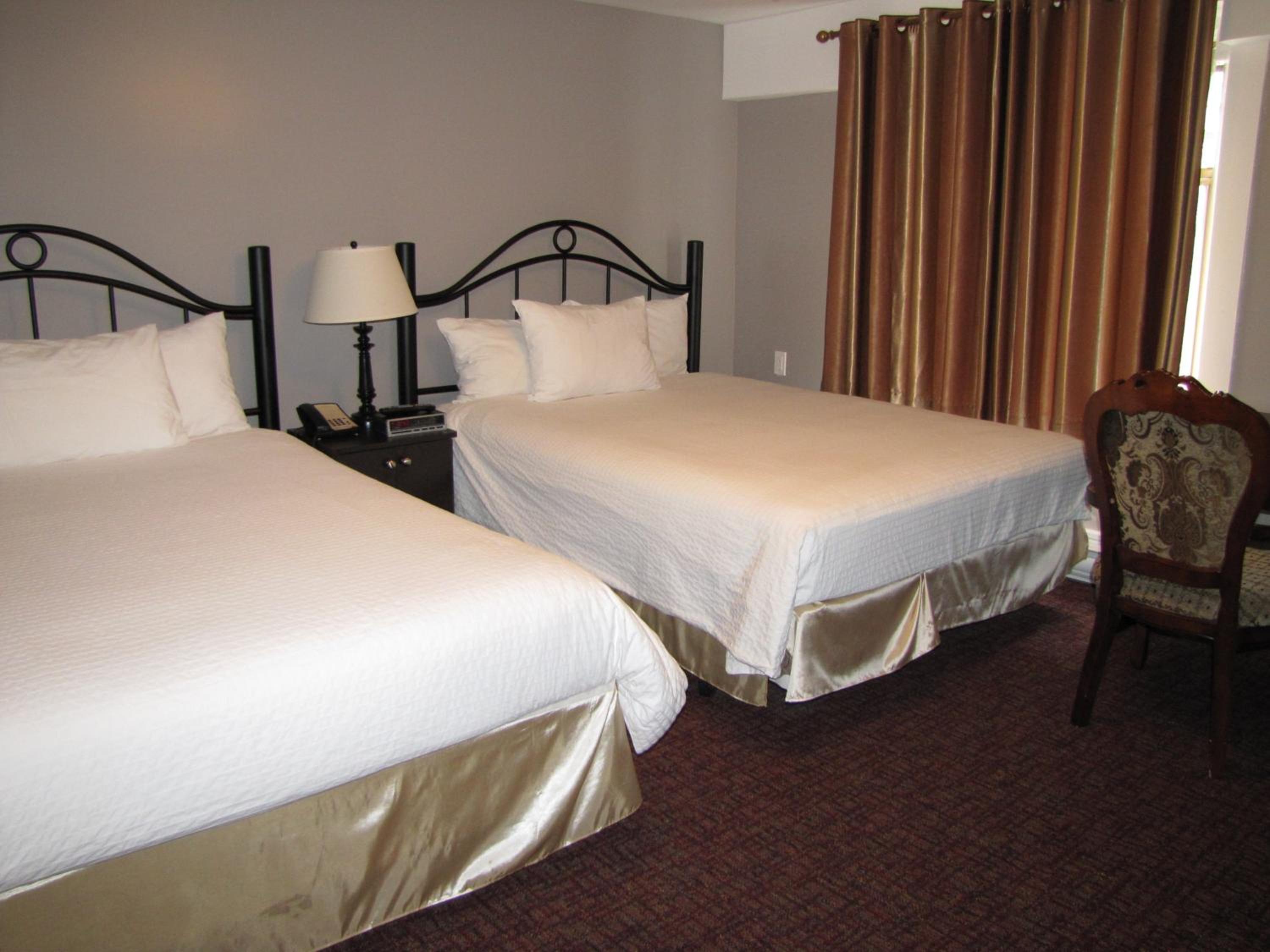 Barclay Hotel 12/41