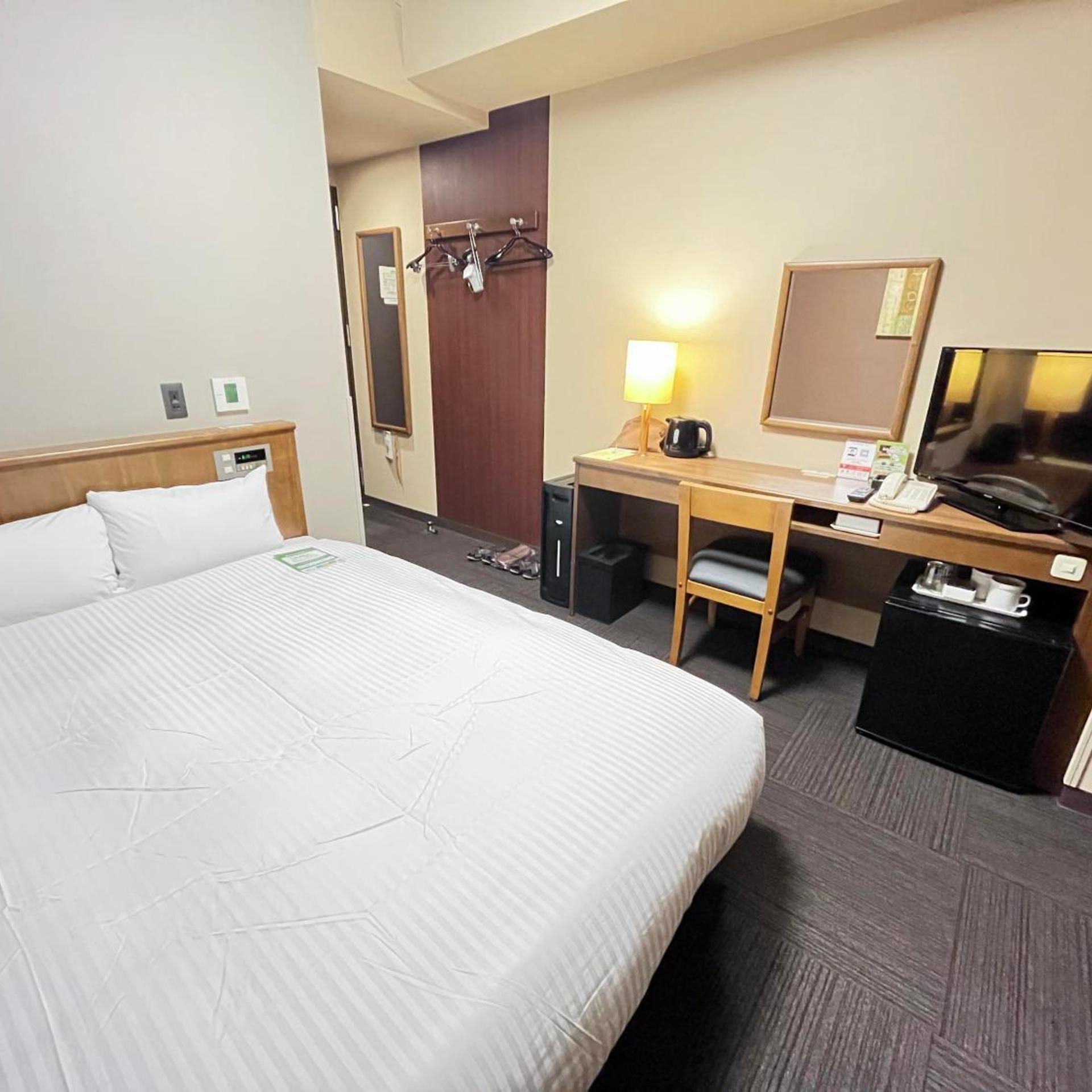 Room, Semi Double Bed, Smoking