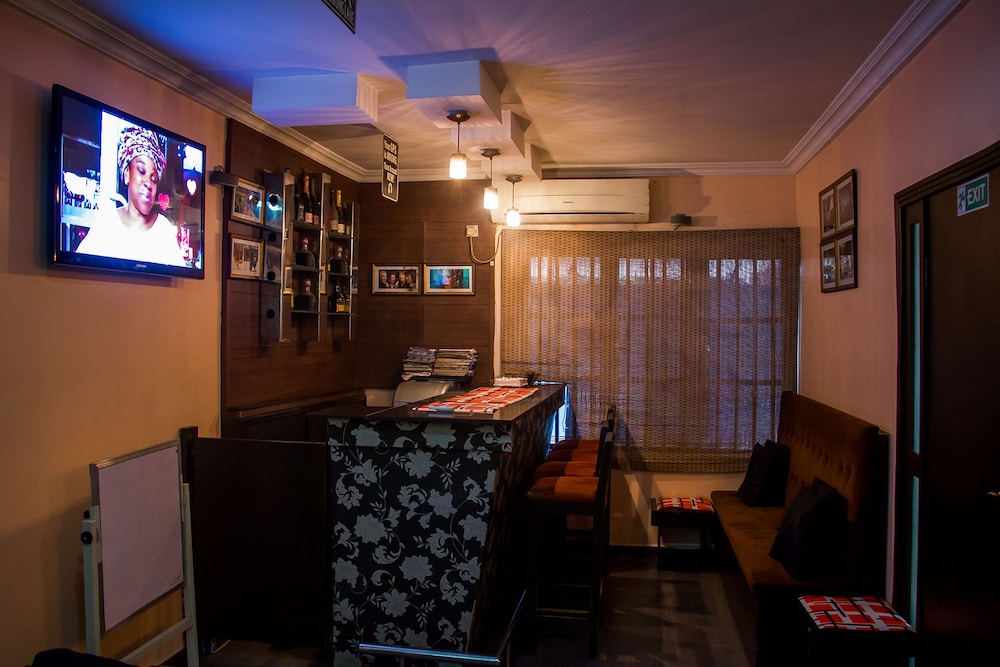 Precinct Comfort Services Ikoyi 19/25
