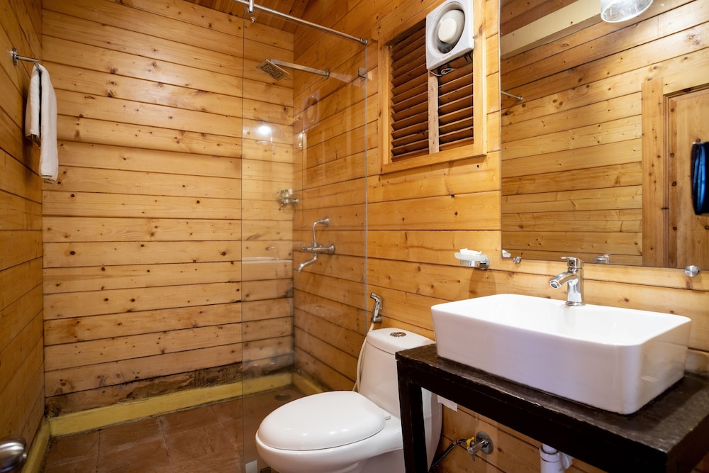 Stone Wood Resort & Spa 48/50