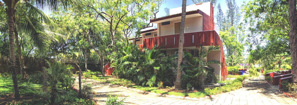 Mamalla Beach Resort 4/50