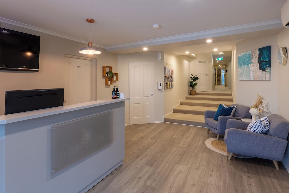 Lifestyle Apartments At Ferntree 50/66