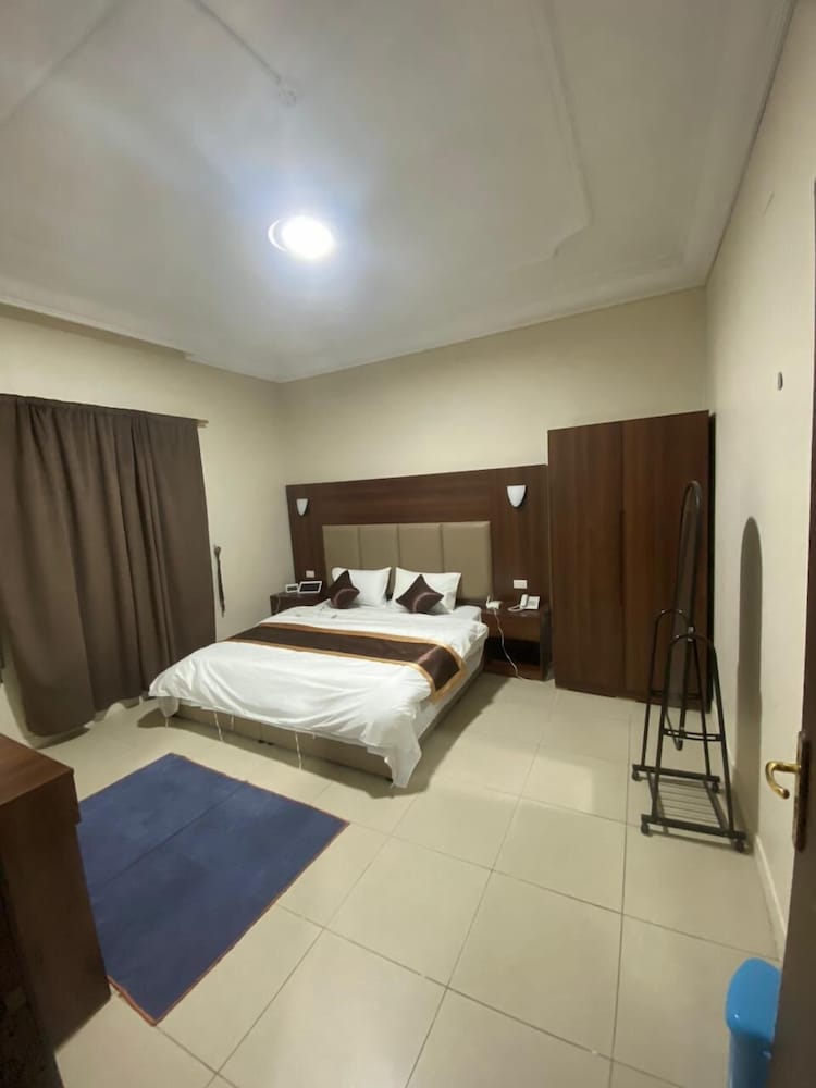 العييري للوحدات السكنية 2(Al Eairy Furnished Apartments Al Bahah 2) 37/61