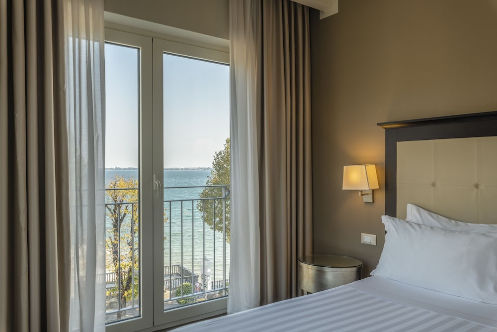 Villa Rosa Hotel 19/65