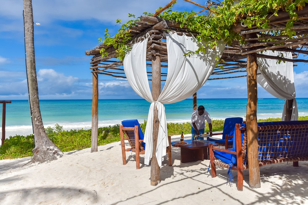 The Sands Beach Resort, Zanzibar 61/72
