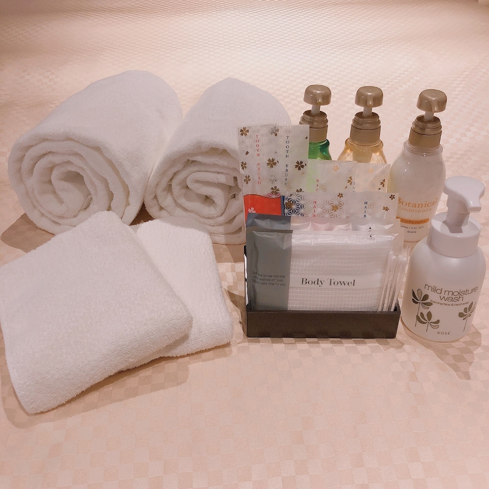 J Hotel Tokyo GEO 12/17