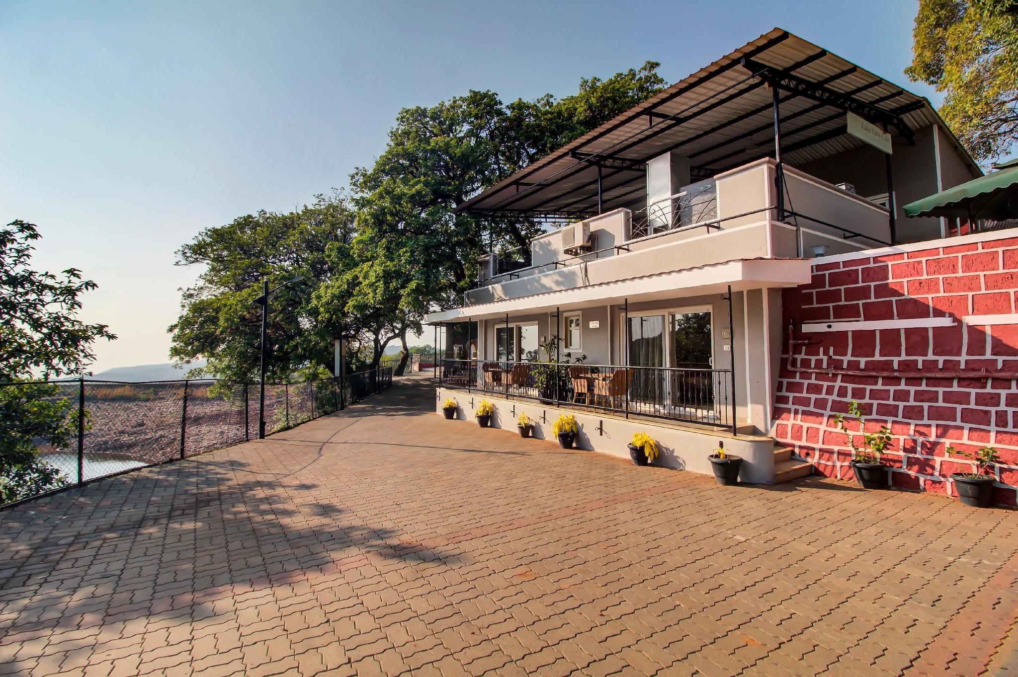 BHARAT HOTEL 47/47