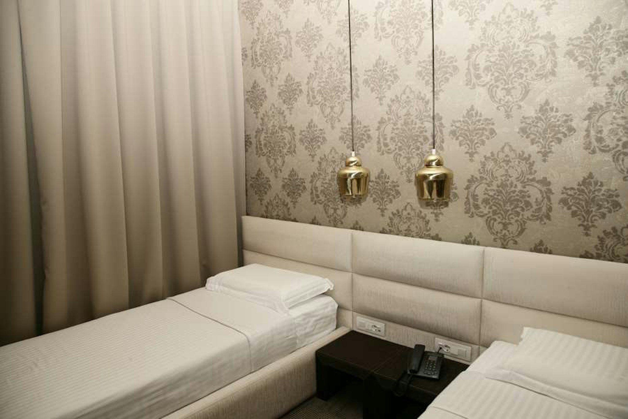 La Boheme Hotel 13/81