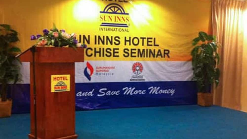 Sun Inns Hotel Equine Seri Kembangan 2/44