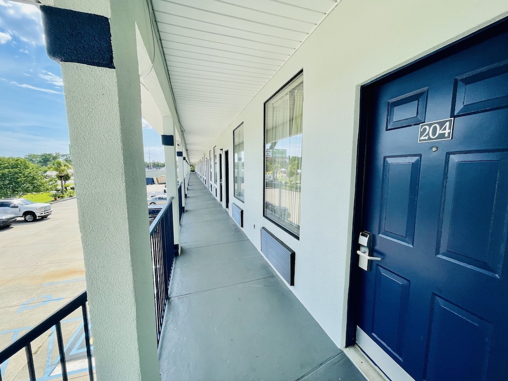 Best Western Magnolia 4/50