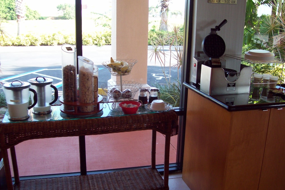 Best Western Lake Okeechobee 10/33
