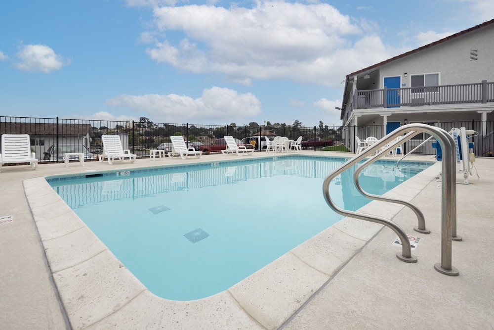 Days Inn by Wyndham Arroyo Grande/Pismo Beach 9/62