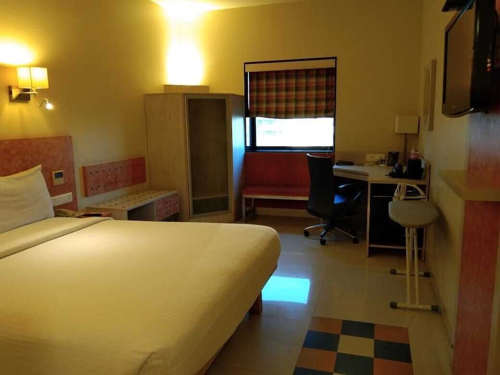 Lemon Tree Hotel Chinchwad Pune 8/56