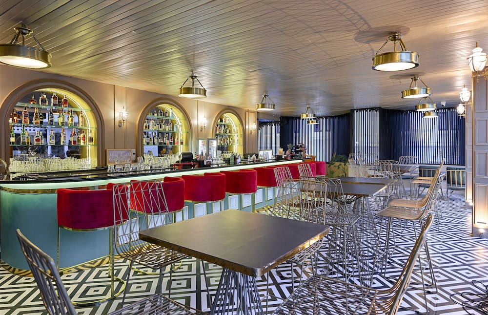 Hotel Swaroop Vilas 33/49
