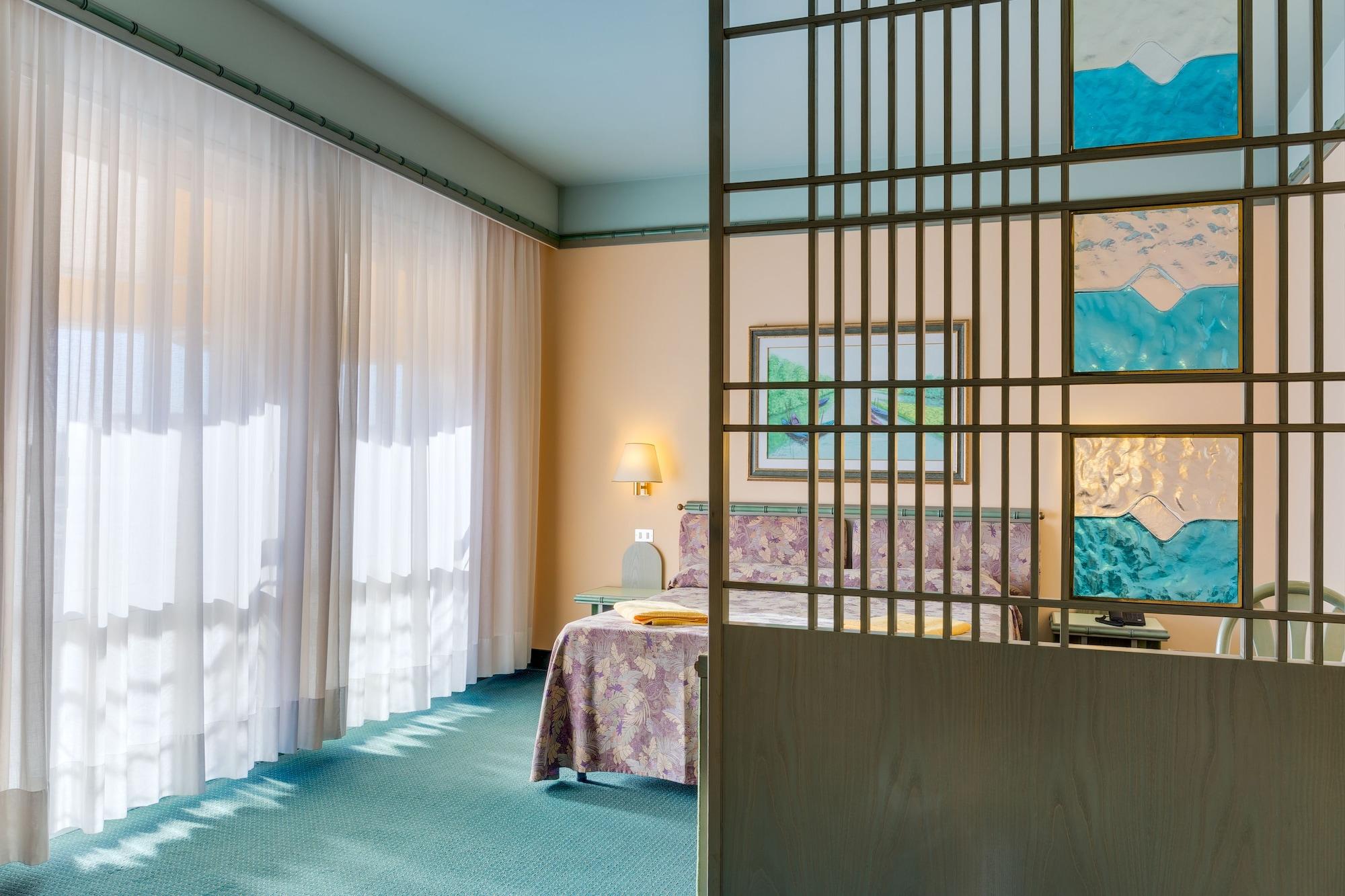 Hotel Montecarlo 14/27