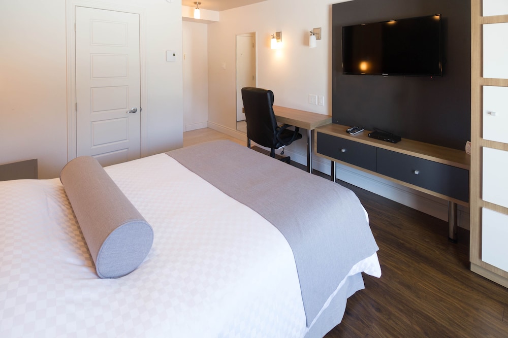 Hotel Marineau Mattawin 9/30
