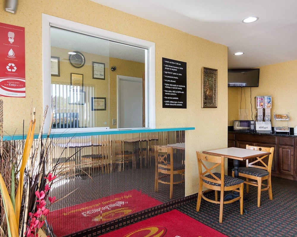 Econo Lodge Fredericksburg Near I-95 15/44