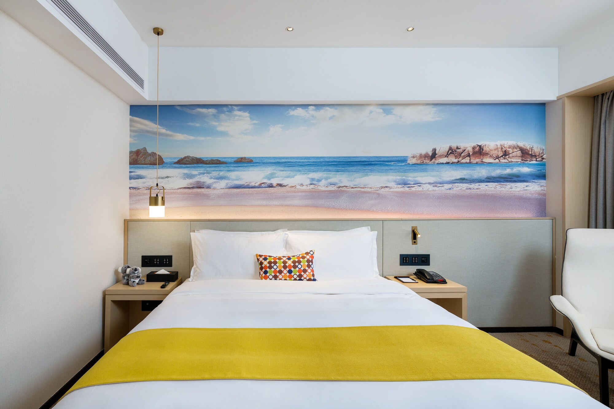 Superior, Queen Bed