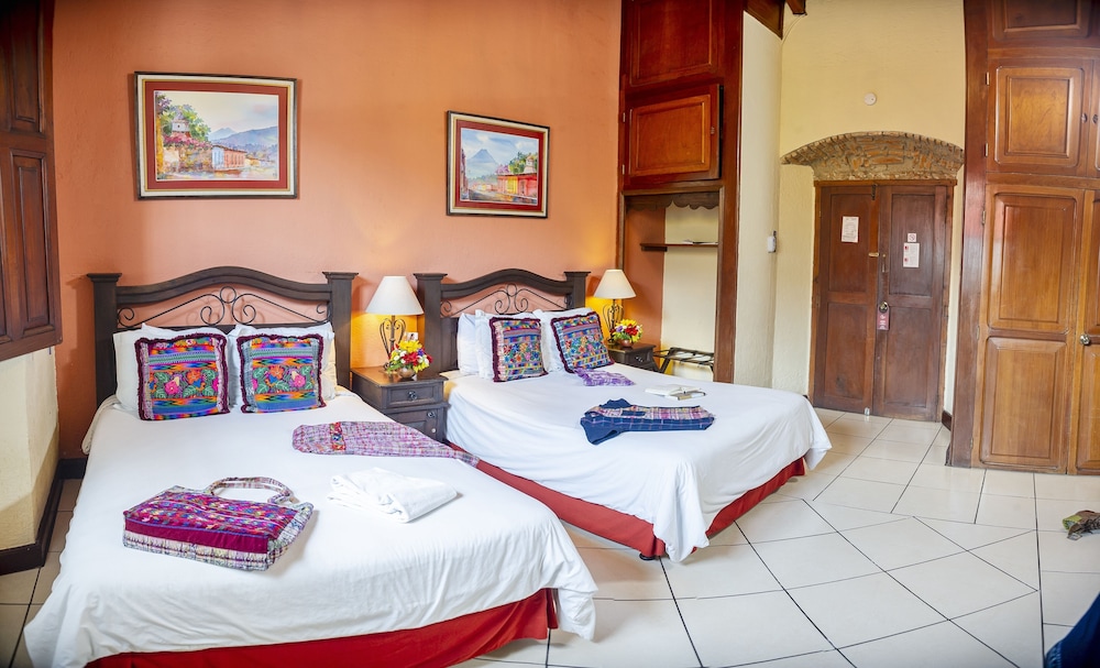 Casa Del Parque Hotel 7/50